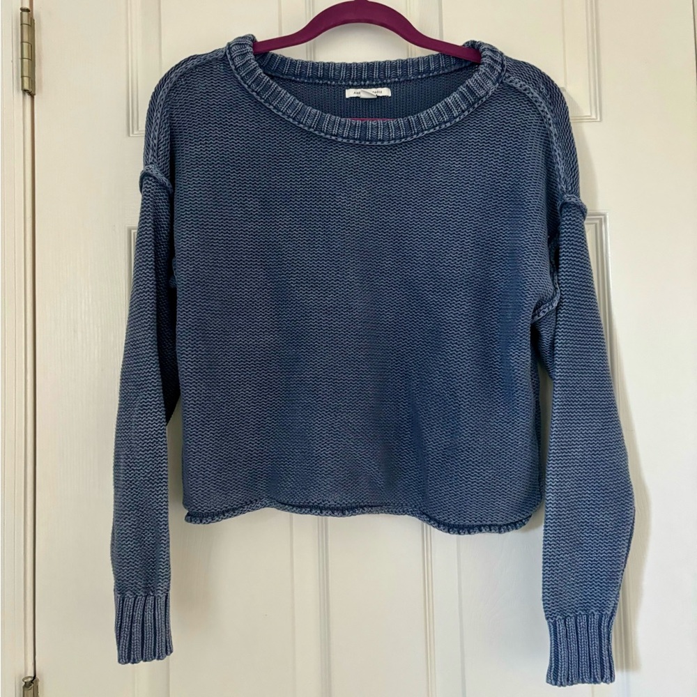 American Eagle navy blue sweater